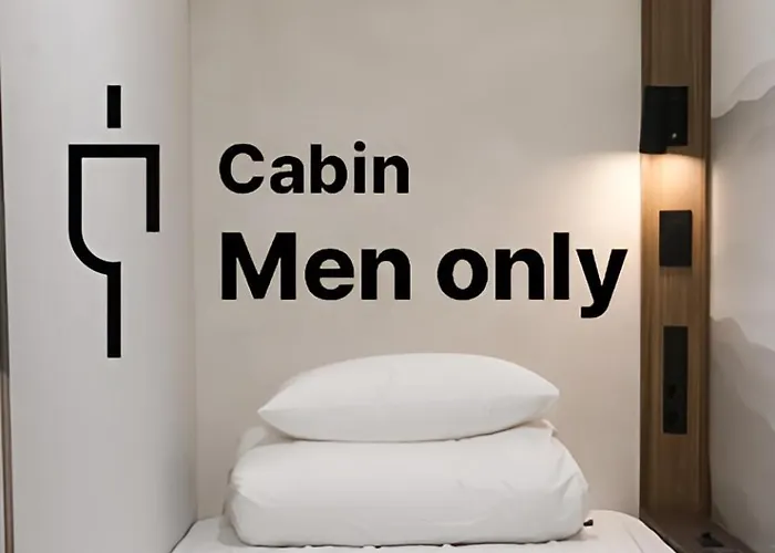 Goyoo & Capsulehotel *