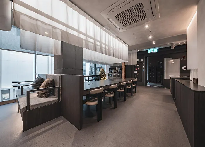 Goyoo & Capsulehotel *