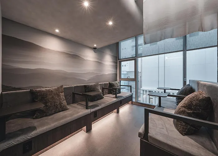 Goyoo & Capsulehotel *