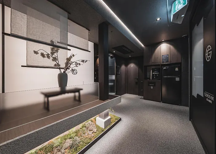 Capsulehotel Goyoo & *